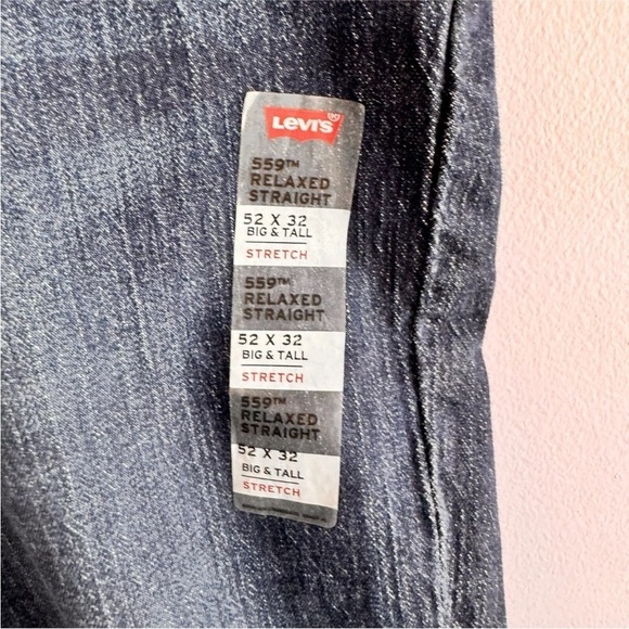 Levi’s 559 Men’s size 52 x 32 Jeans Relaxed Straight Blue Denim - Picture 2 of 9